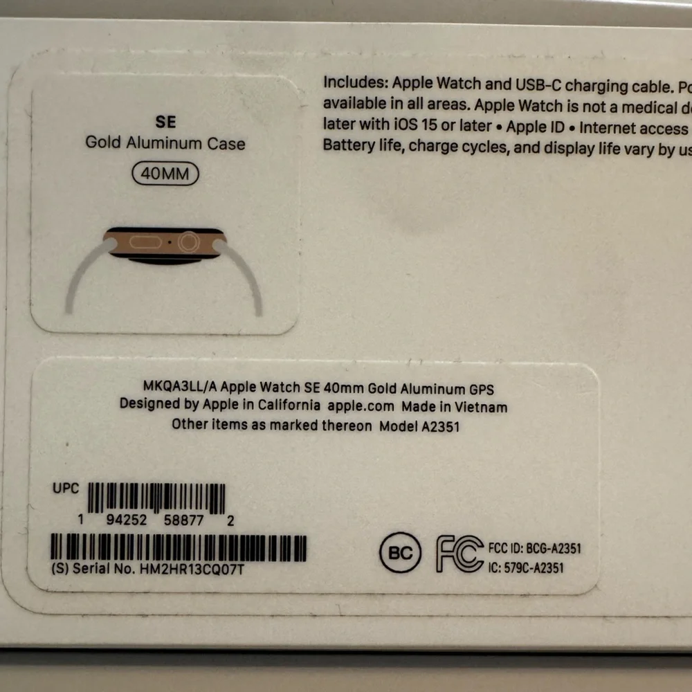 Rose Gold Apple Watch SE 40MM with Abyss Blue Sport Band + Extra Bands - Picture 5 of 8